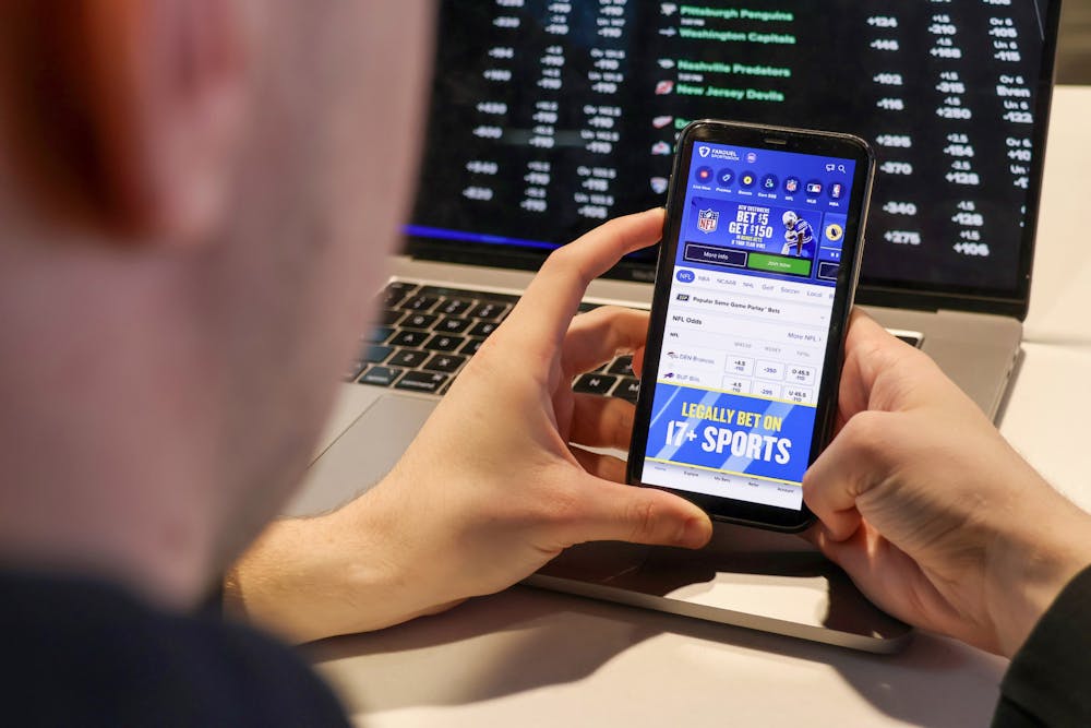 Discover the Thrill of Online Casinos With Weekly Slot Races